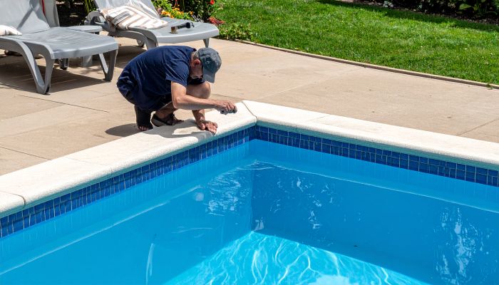Chercher une fuite de piscine