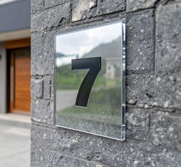 numéro de porte en plexiglas